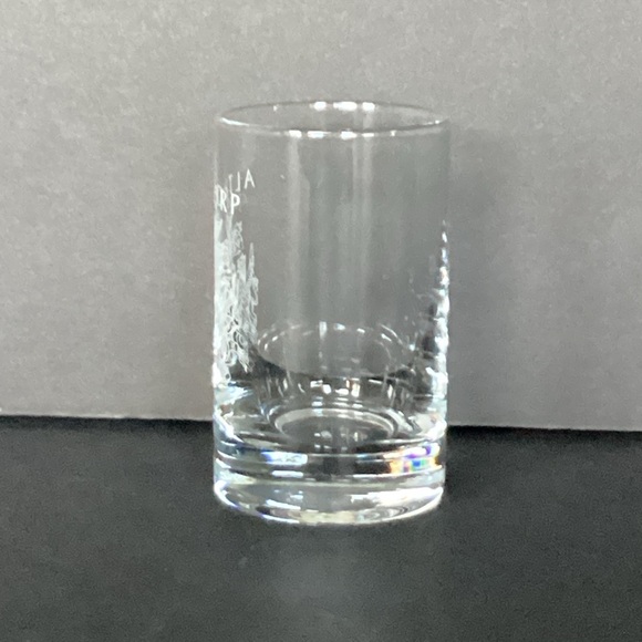 Althorp Charles Spencer 9th Earl Coat Of Arms Souvenir Shot Glass - Picture 8 of 13